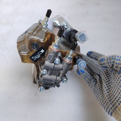 High Quality Diesel ISF3.8 Engine Part Fuel Injection Pump 3975700