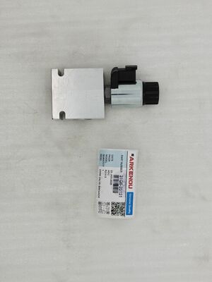Excavator Solenoid Valve Assembly Solenoid 31Q6-20131 VALVE ASSY-EPPR for R210LC-9